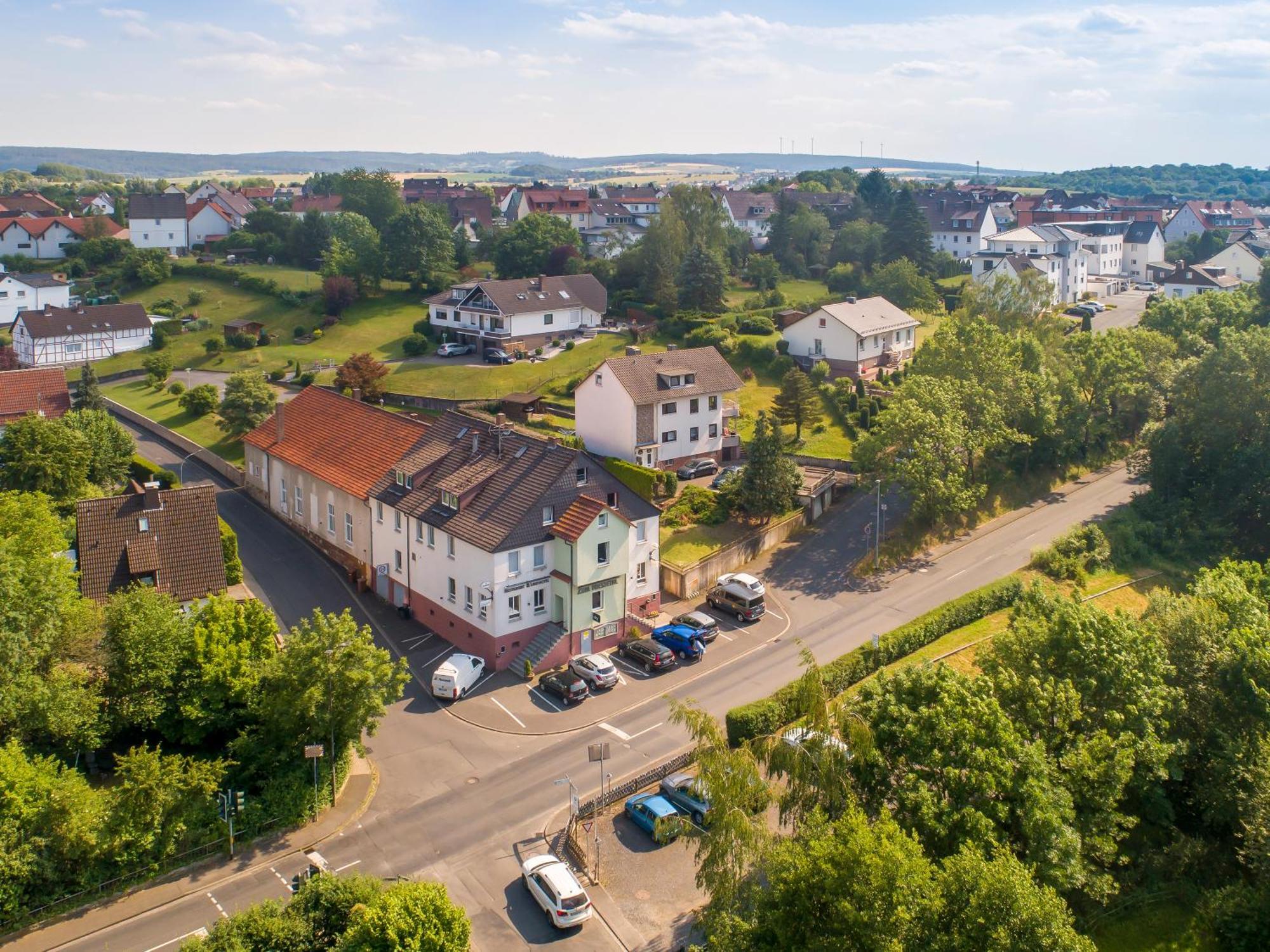 Landhotel Zum Niestetal Exterior photo